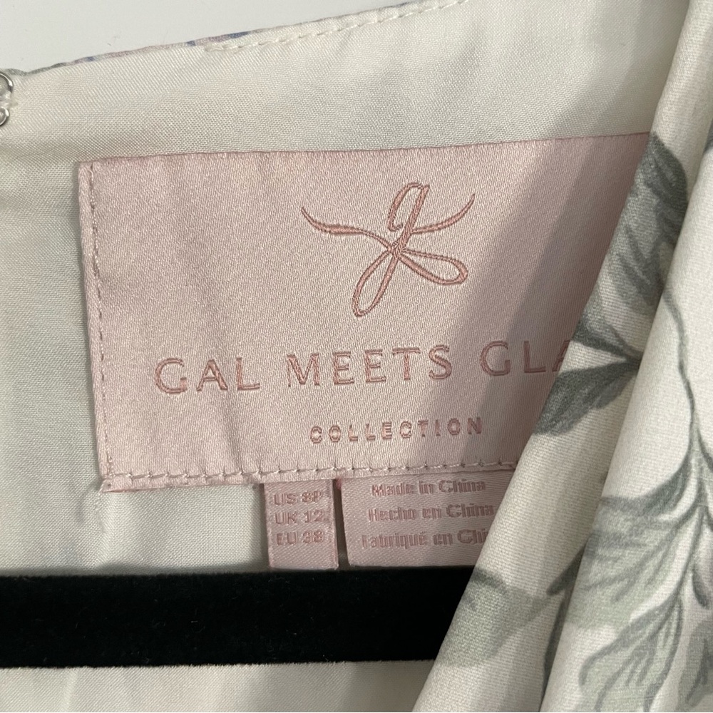 Gal Meets Glam Cassidy Cream Maxi Dress with Lavender Floral Print - Picture 9 of 14